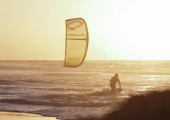 Ozone Alpha V2 Tubekite 25 Ozone Alpha V2 Tubekite -Verkauf Von Surfausrüstung AlphaV2actionbeiBrettsport de3