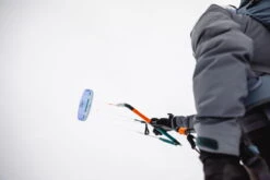 Flysurfer Connect² Control Bar -Verkauf Von Surfausrüstung FLYSURFER CONNECT2 snow 05 1920px bei brettsport de