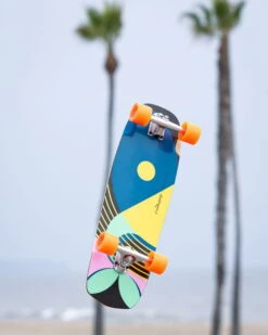 Loaded Ballona Willy Complete -Verkauf Von Surfausrüstung Loaded Ballona action lifestyle 04 Willy bei brettsport de