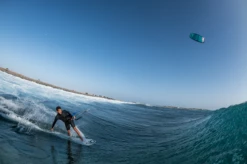 Ozone REO V6 9m² - Orange - *TESTKITE* -Verkauf Von Surfausrüstung Ozone Reo V6 bei brettsport de action2